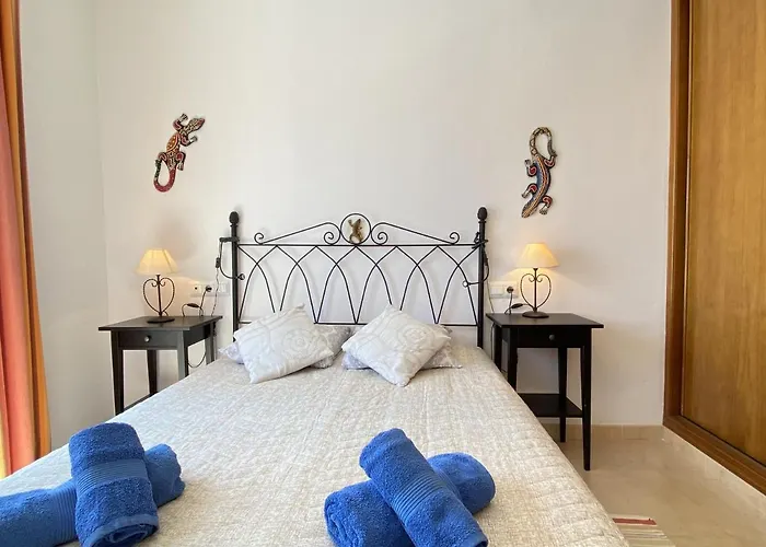 Chimenea Pinar 2 Apartments Casasol